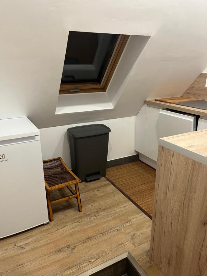 Gite Et Chambre D'Hote Gussignies Exteriör bild