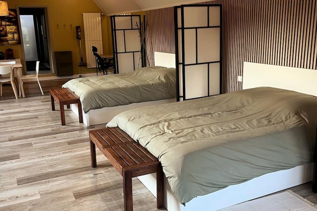 Gite Et Chambre D'Hote Gussignies Exteriör bild